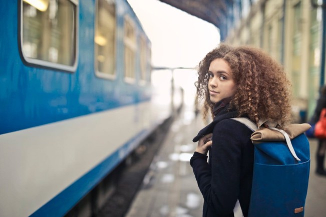 Jangan Takut Jalan Sendiri, 5 Destinasi Solo Traveling Paling Ramah di Indonesia